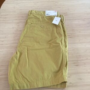 NWT Uniqlo mens chino shorts
